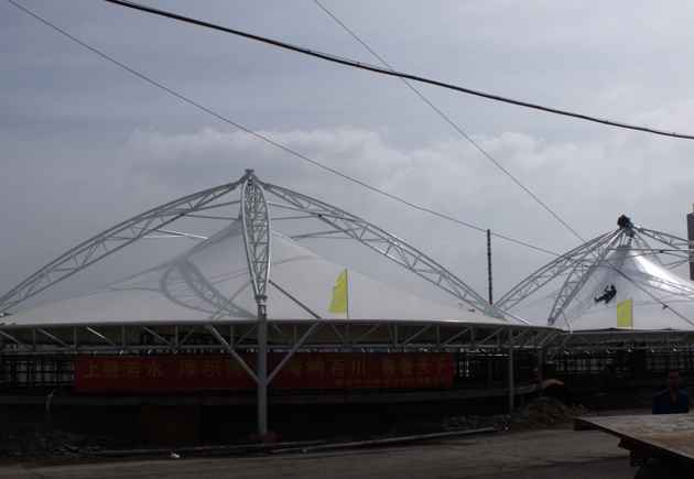 呼和(hé)浩特膜結構建築的(de)未來(lái)：綠(lǜ)色設計(jì)與可(kě)持續發展的(de)完美(měi)結合