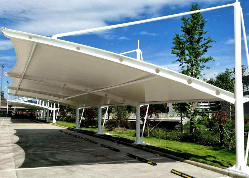 創新設計(jì)，呼和(hé)浩特膜結構車(chē)棚守護您的(de)座駕之美(měi)