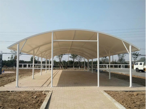 呼和(hé)浩特自(zì)行(xíng)車(chē)膜結構車(chē)棚