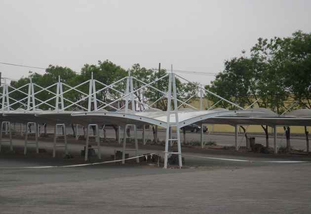 內(nèi)蒙古膜結構車(chē)棚：創新設計(jì)方法引領停車(chē)新潮流
