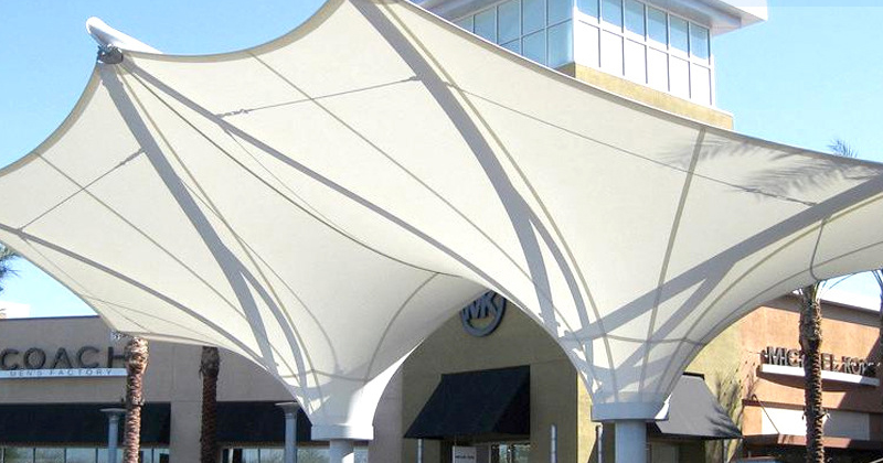 呼和(hé)浩特張拉膜結構獨特的(de)曲面造型