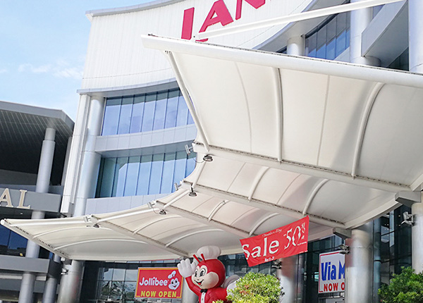 四種商業(yè)街(jiē)呼和(hé)浩特張拉膜應用(yòng)的(de)形式及其特點